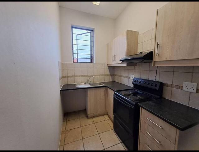 2 BEDROOM PROPERTY TO RENT IN GLENWOOD